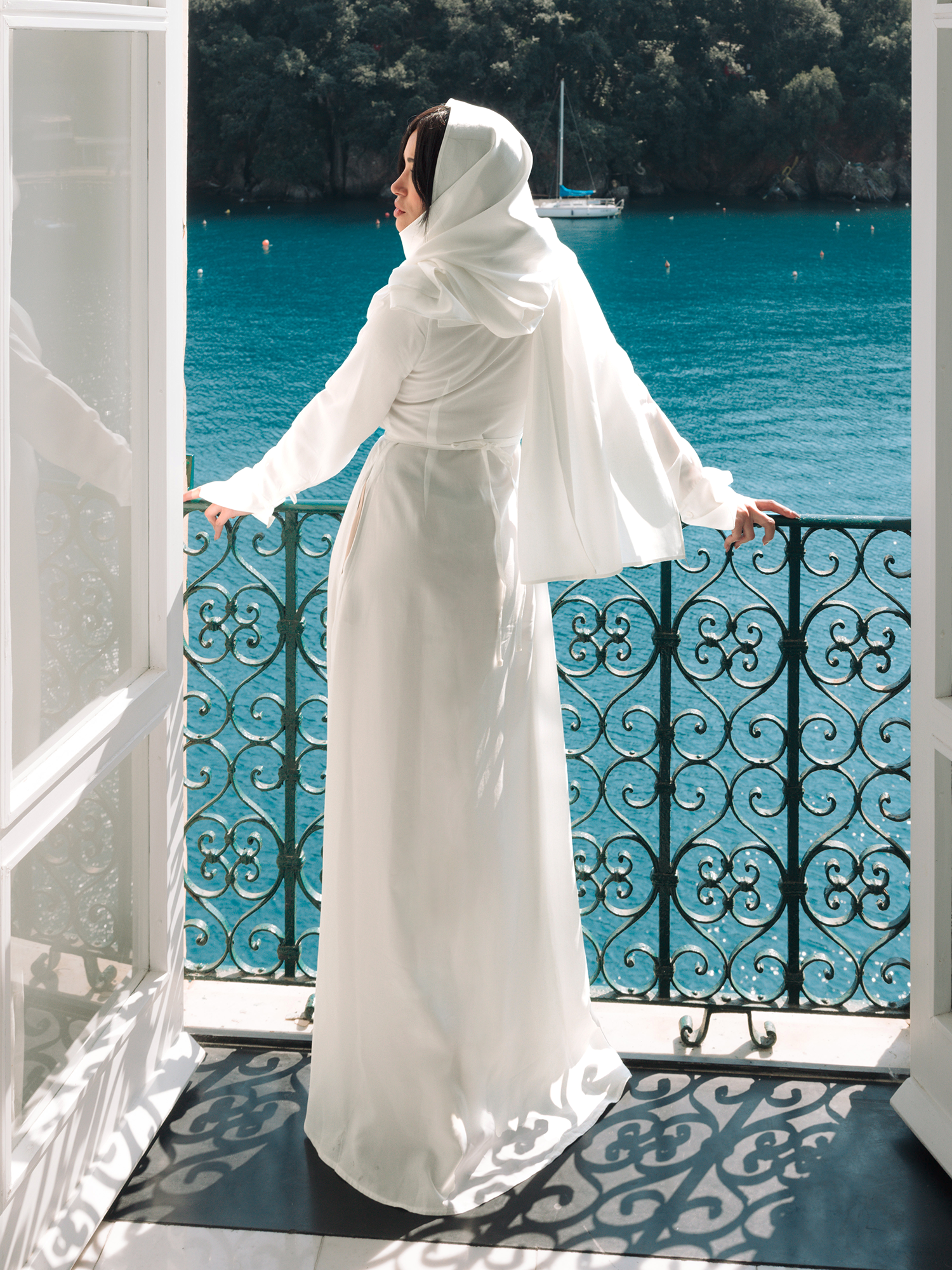 Portofino Kaftan / Abaya in Ecr Fi Milano Portofino Kaftan / Abaya in Ecr Fi Milano